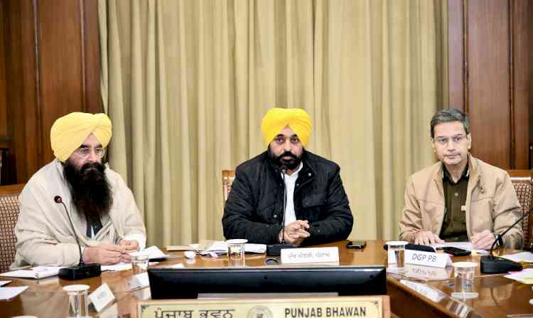 Punjab CM constitutes committee for resolving major pending issues of farmers by March 31