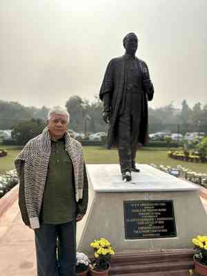 Ambedkar's VBA aims to defeat BJP in 30 of Maha's 48 Lok Sabha seats