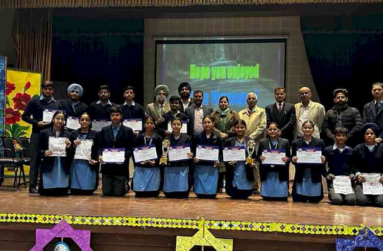 Asha Chinh Welfare Society holds Traffic Awareness Quiz at BVM School 