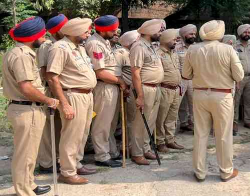 Gangster tries to flee from police custody, shot dead in Amritsar