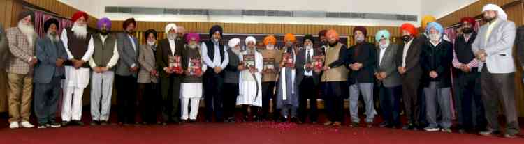 Prof. Anurag Singh’s book ‘Wisdom of Adi Guru Granth Sahib- An Oecumenical Scripture’ released 