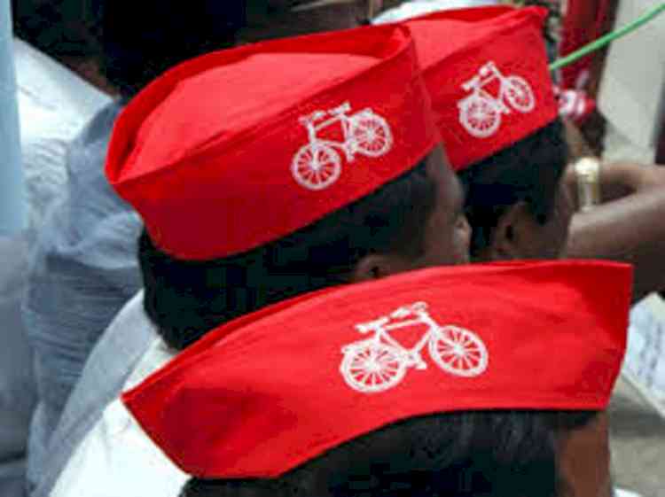 Samajwadi Party left struggling with its contradictions as polls near