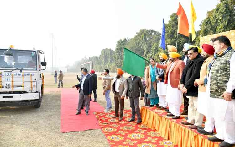 New year bonanza for Ludhiana residents as CM Flags Off machinery worth Rs 19 crore for MCL
