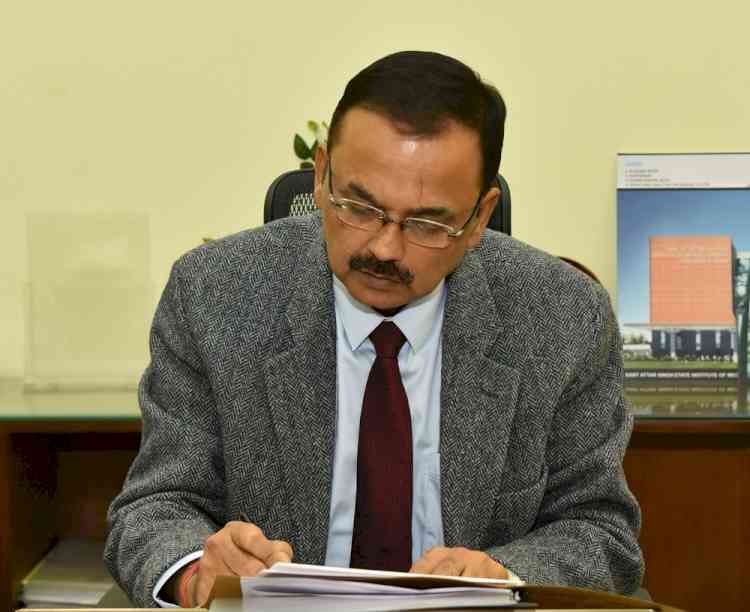 Senior IAS Officer Vijoy Kumar Singh assumes charge of Special Chief Secretary to CM