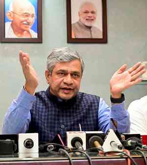 Vaishnaw flags off new Balurghat-Sealdah Express, says funds for West Bengal went up under Modi Govt