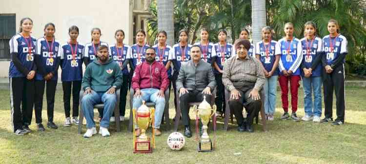 Doaba College Girls Football Team First in GNDU