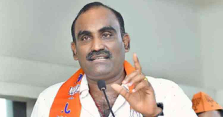 Cong MLC Hariprasad is an anti-national, not a Hindu: K’taka BJP MLA