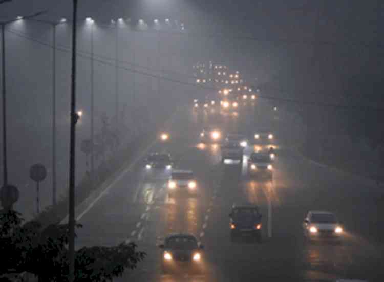 IMD predicts 'cold day' in Delhi, city records 9.4 degree Celsius as min temp