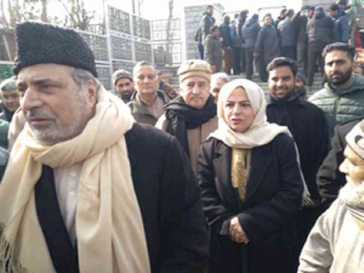 Ex-J&K DyCM Muzaffar Hussain Beigh rejoins Mehbooba's PDP