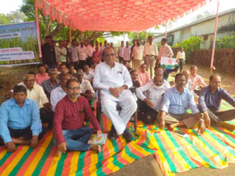 Goa: Sugarcane farmers intensify protest; seek reopening sugar factory