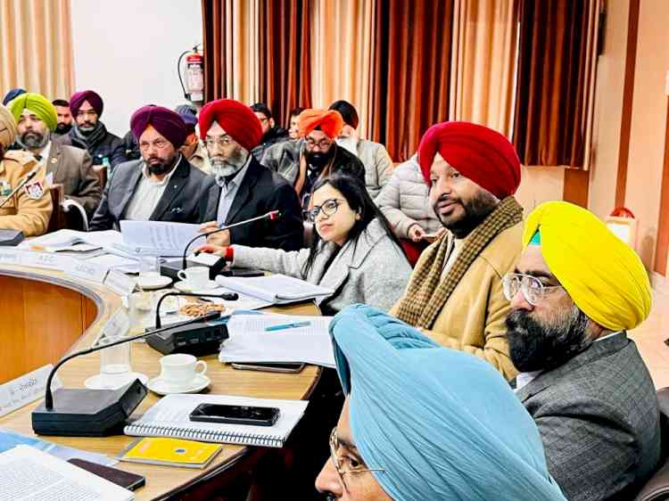 Ludhiana MP Ravneet Singh Bittu chairs District Development Coordination and Monitoring Committee (DISHA) review meeting at Bachat Bhawan