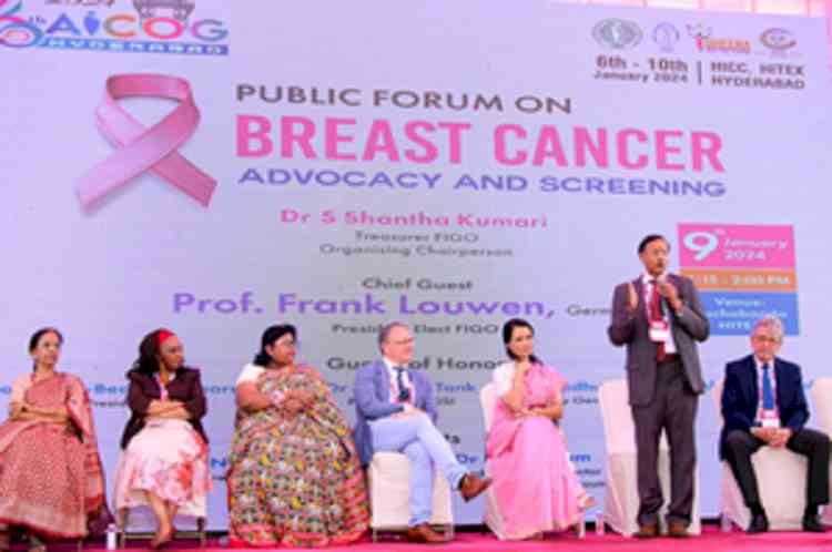 'Over 60% women with breast cancer present in advanced stages'
