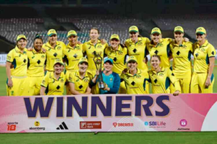 3rd T20I: Healy, Mooney hit fifties as Australia Women beat India by 7 wickets; win series 2-1