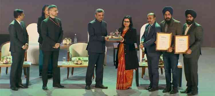 Mullanpur Dakha Nagar Council wins “Swachh City” award of North India