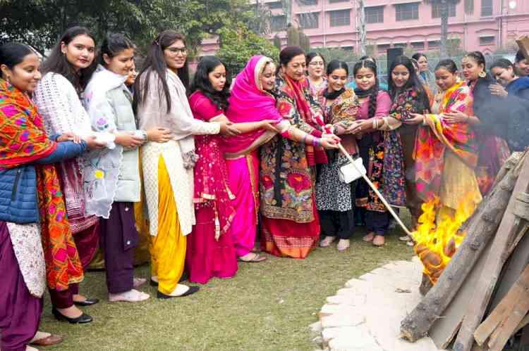 KMV celebrates Lohri festival