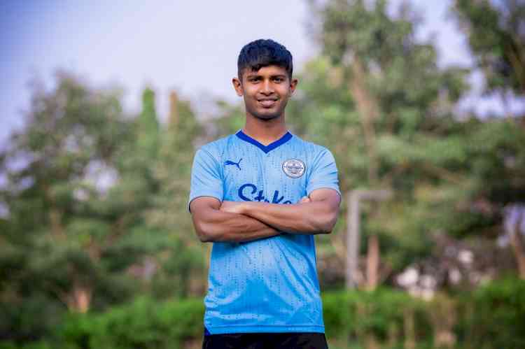 Mumbai City FC complete signing of 18-year-old talent Ishaan Shishodia
