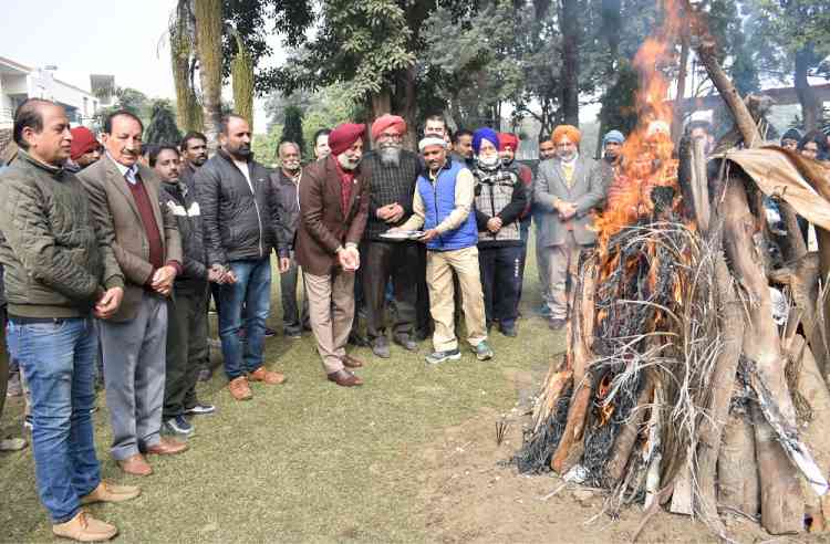 Cultural festival of Lohri celebrated with enthusiasm at Lyallpur Khalsa College
