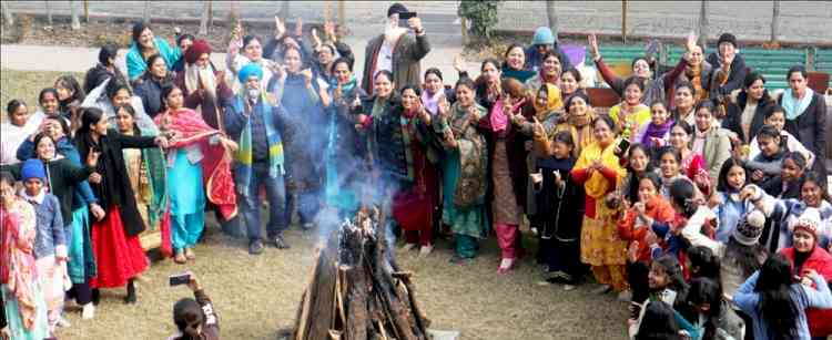 Ramgarhia Girls College celebrates lohri with fervour