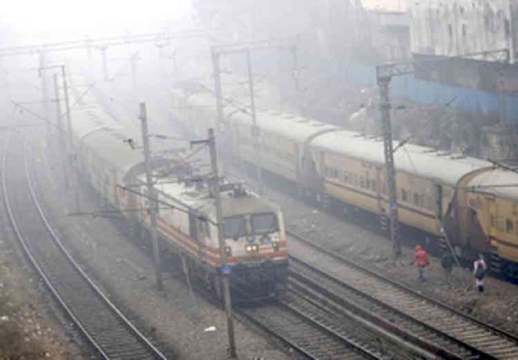Dense fog conditions likely to continue over North India for 4-5 days: IMD