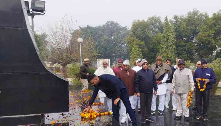 देश के प्रत्येक नागरिक का अपने सैनिकों से विशेष स्नेहः एसडीएम विवेक आर्य