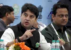 Mumbai airport incident shameful, says Scindia