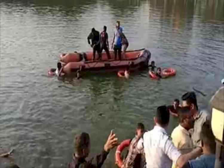 Gujarat boat tragedy: Contract of Vadodara lakefront operator terminated