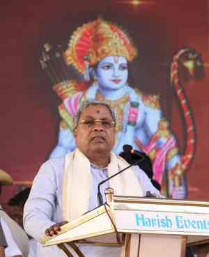 Siddaramaiah chants 'Jai Shri Ram', flaunts tilak on forehead