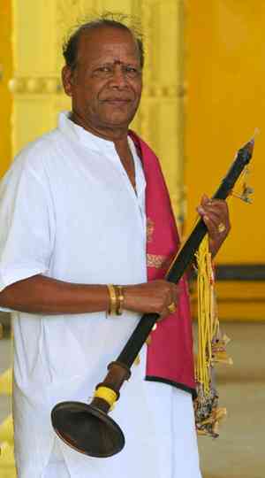 Music Mastero Seshampatti T. Sivalingam conferred with Padma Shri