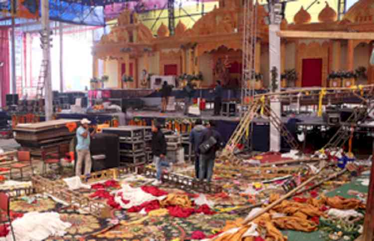 Two held in Kalkaji Temple stage collapse incident