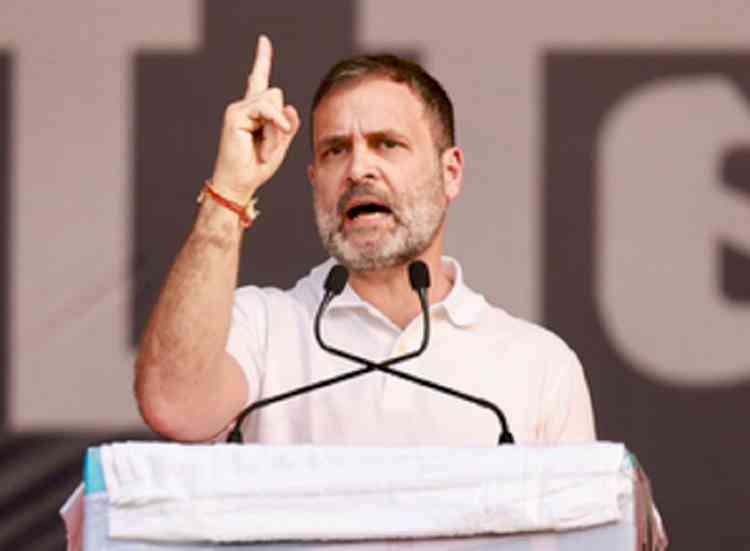 Rahul Gandhi attacks Nitish for succumbing to BJP’s pressure