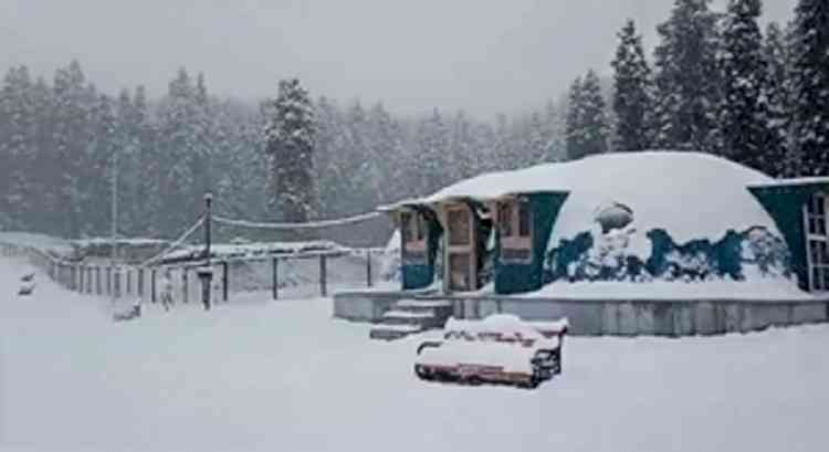 Light snowfall in hills, rain in plains of J&K