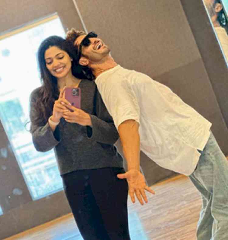 Pooja Sawant calls song 'Rom rom' a 'reunion' with Vidyut Jammwal