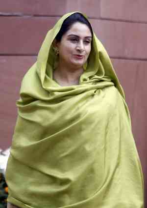 Centre failed to double farmers' income, says Harsimrat Kaur in LS
