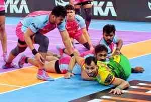 PKL 10: Sudhakar’s 10 points help Patna Pirates stage comeback win against Jaipur Pink Panthers 