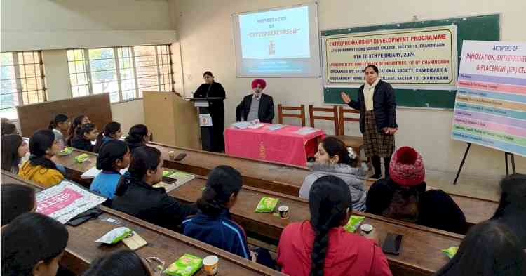 3-Day Entrepreneurial and Skill Development workshop commenced at Home Science College 