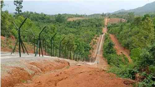 Amid objection from NE states, Centre to fence entire 1,643 km stretch of India-Myanmar border (Ld)