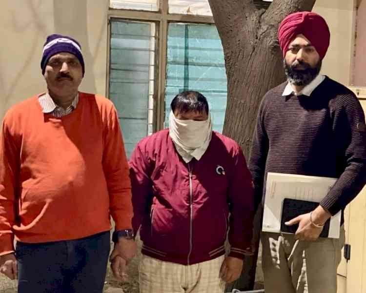 VB Arrests Market Committee Employee for Taking Rs 30,000 Bribe