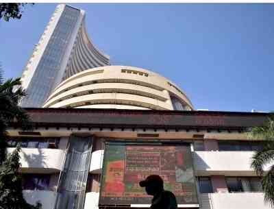 Sensex tanks more than 600 points after RBI credit policy