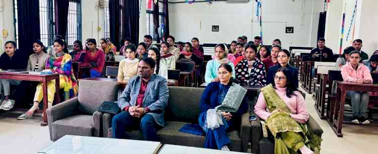 संस्कृत के क्षेत्र में रोजगार की विशेष संभावनाएं विषय पर विस्तार व्याख्यान आयोजित