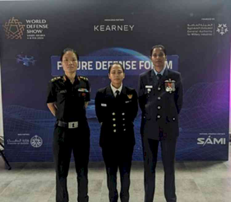 Women officers represent India at Riyadh Defence show