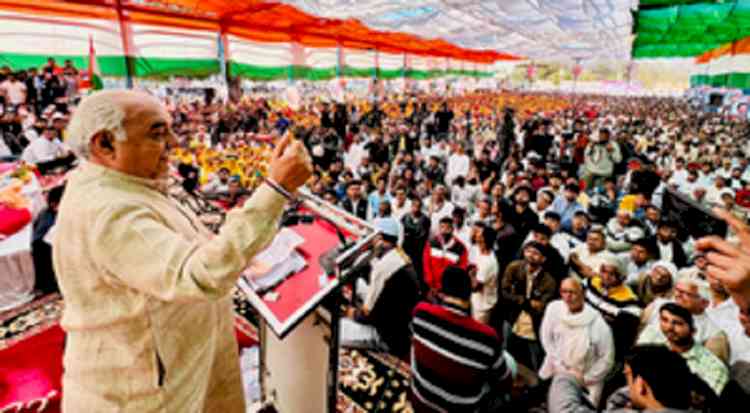 Hry govt only knows how to divert people’s attention: Hooda