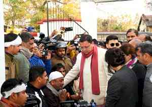 U'khand CM takes stock of situation in Haldwani; meets injured cops, scribes