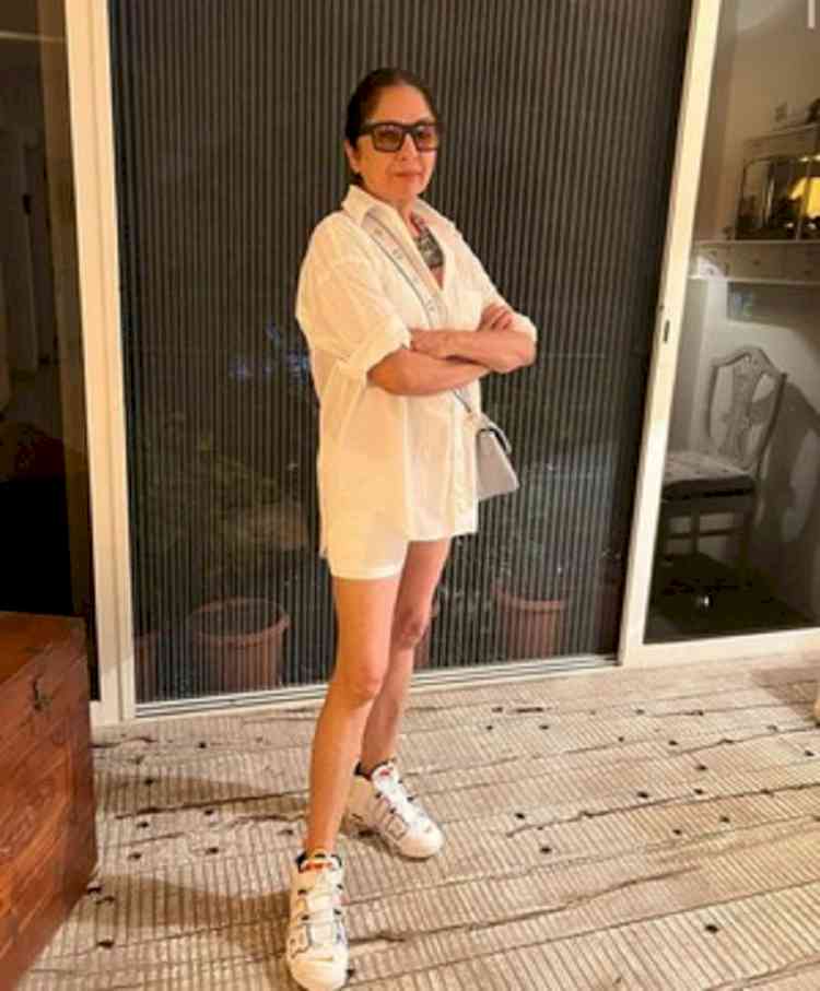 Neena Gupta posts picture for ‘trolling’; fans call her ‘rockstar’