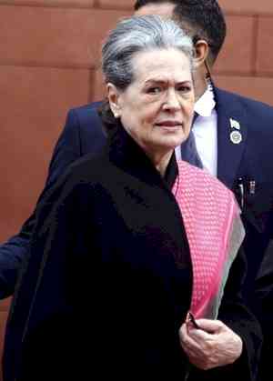 Sonia in Jaipur, to file nomination for RS polls today