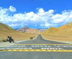 Traffic restored on Srinagar-Leh highway after 12 days