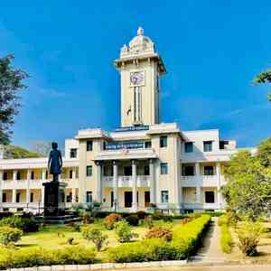Drama unfolds at Kerala University Senate meet over choice of new V-C