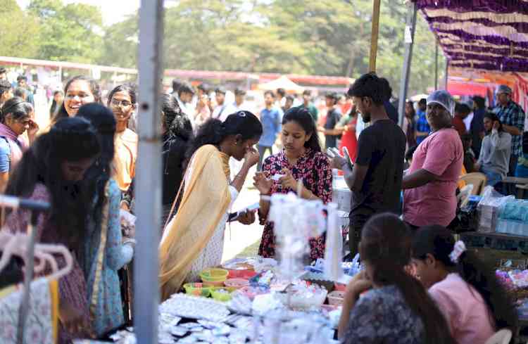 Students led AMJCIAN Bazaar & Aahram Food Festival Witnessed 10000 Footfall