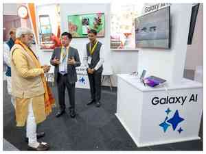 PM Modi witnesses Samsung 'Galaxy AI' at UP event