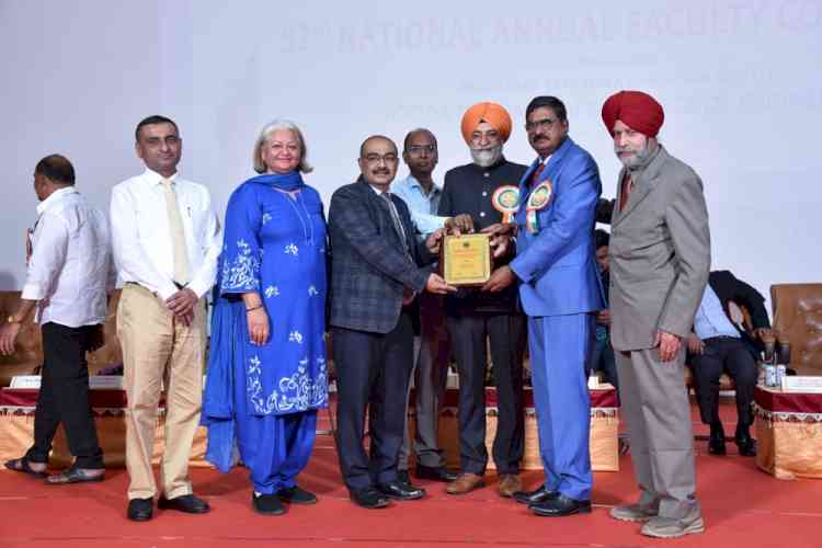 GNA University bagged “Best Emerging University in India Award” at 52nd ISTE National Annual Convention