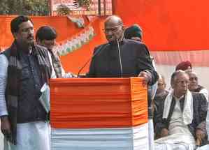 Surveys predict 50% seats for MVA in Maha, BJP unnerved, claims Sharad Pawar